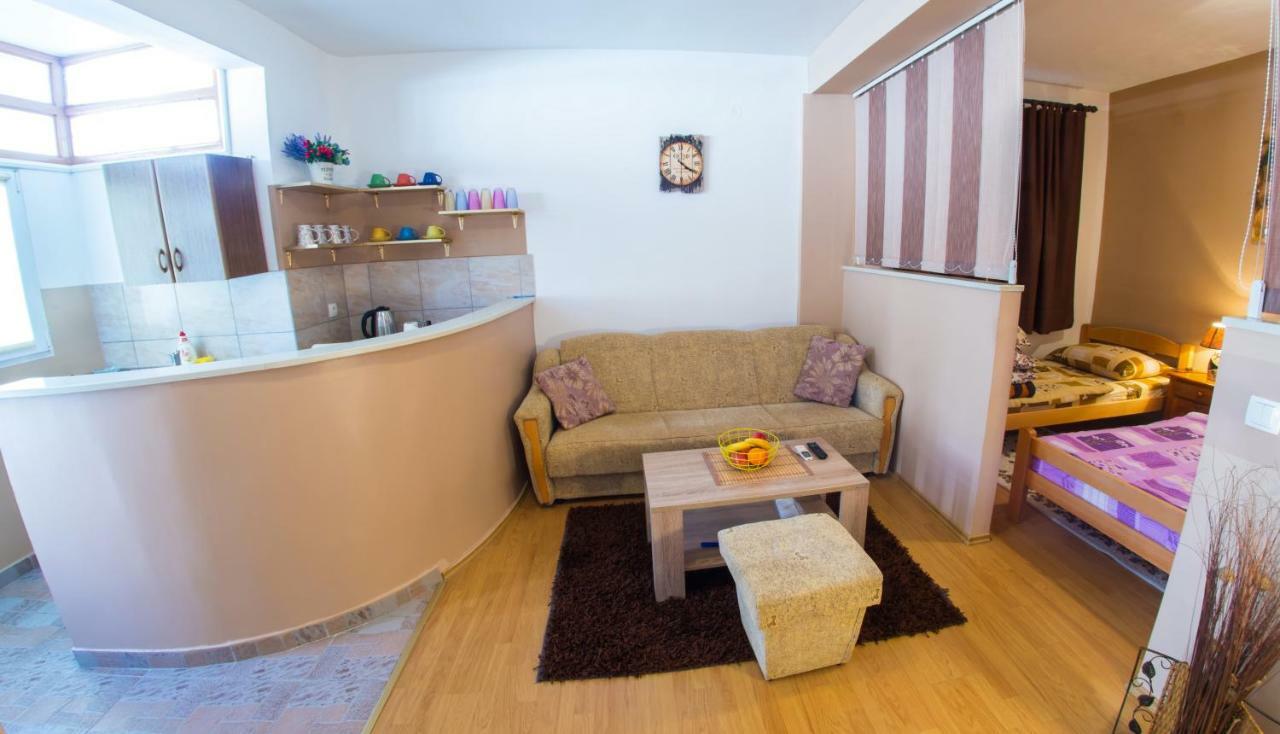 Apartment Elegant Mostar Esterno foto